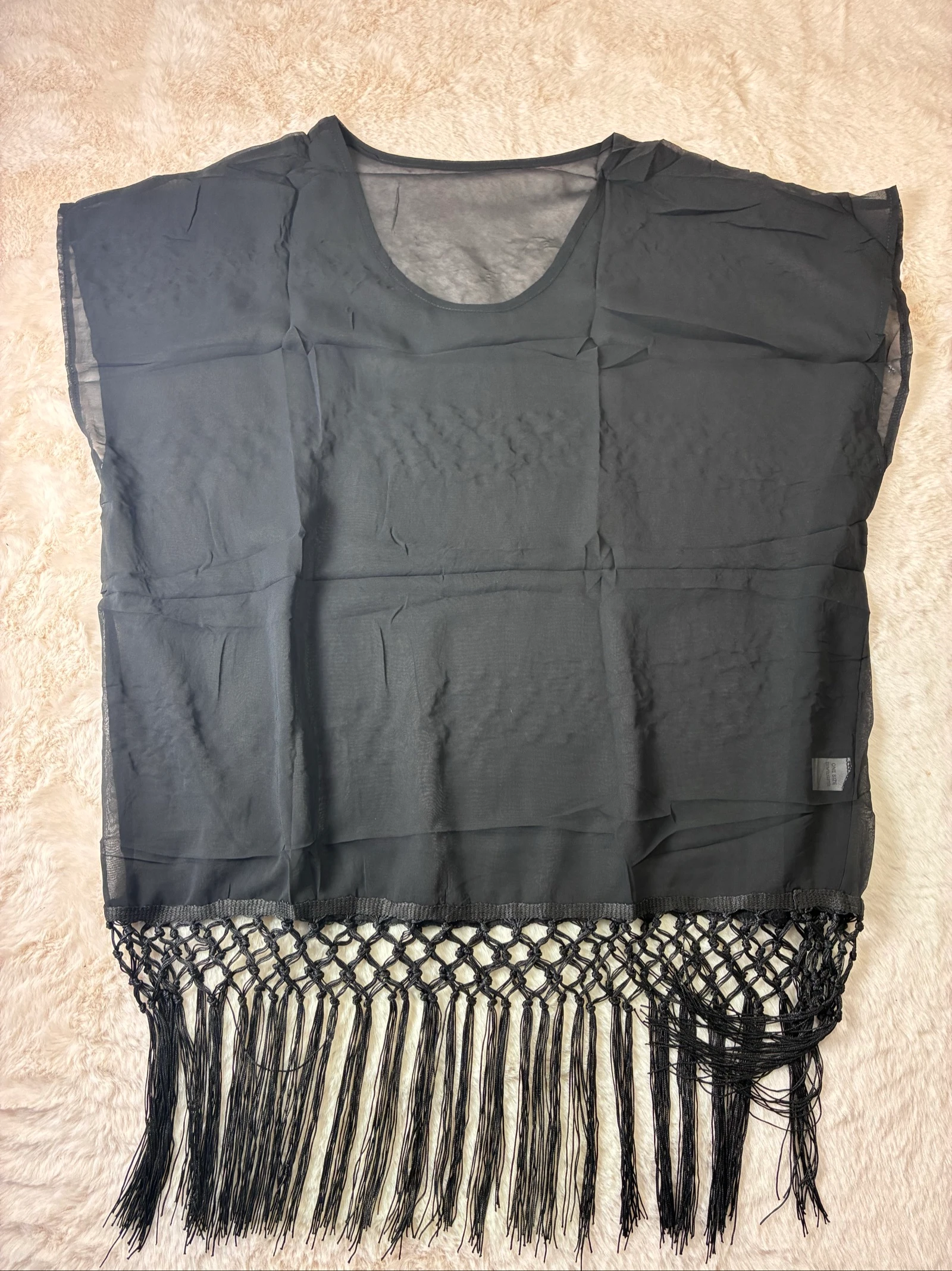 Túnica / Poncho transparente negro con flecos de macramé – Talla Única – photo 6